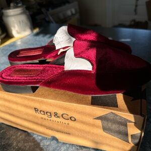 Rag & Co BATISTE Burgundy Velvet Handcrafted Mules Size 9 NEW